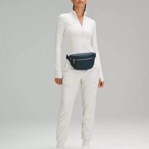 Lululemon City Adventurer Belt Bag 2.5L in Submarine